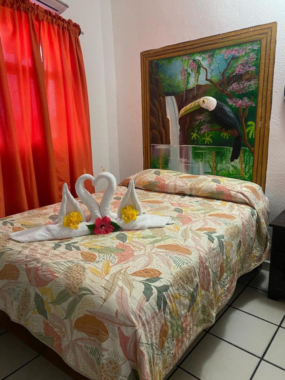 Bungalows Laguna Del Tule San Patricio Melaque Dış mekan fotoğraf